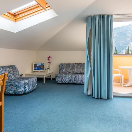Residence Marina リーヴァ・デル・ガルダ エクステリア 写真